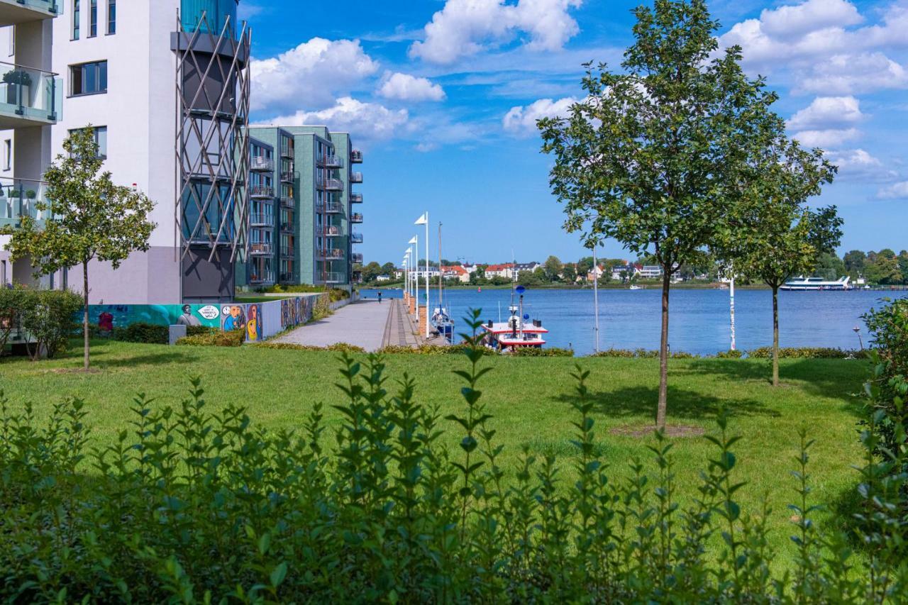 Апартаменты "Myharbourfront", Luxurioeses Wohnen An Der Hafenmole Росток Экстерьер фото