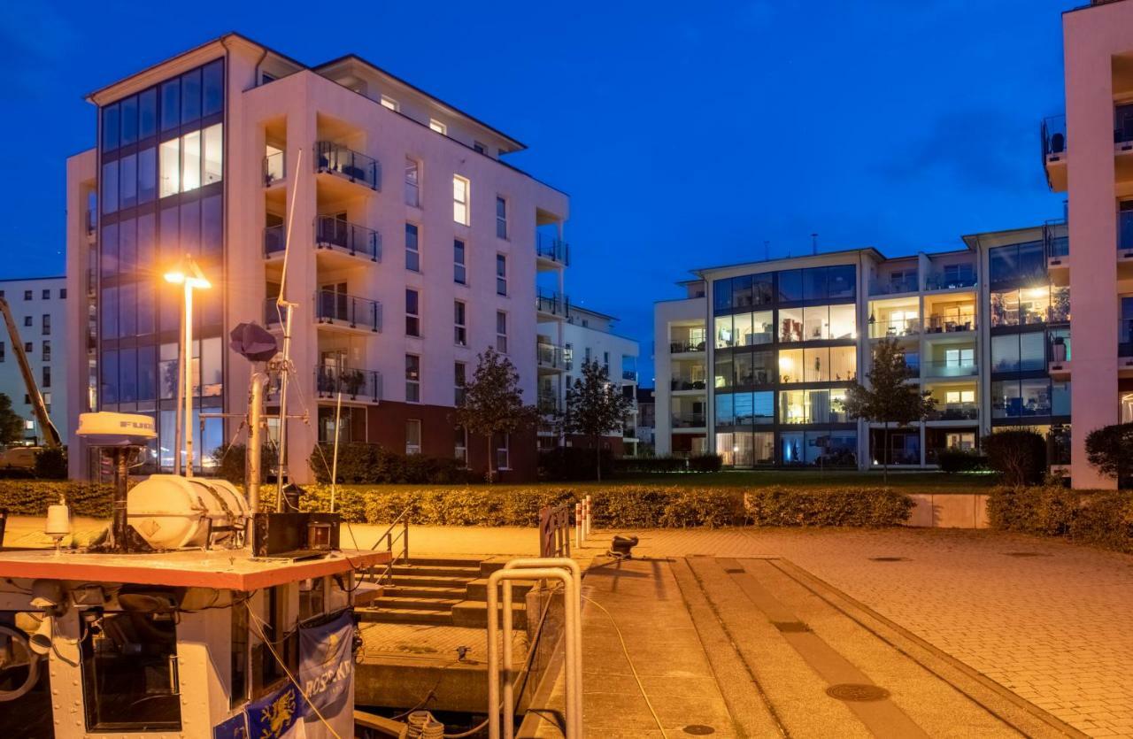 Апартаменты "Myharbourfront", Luxurioeses Wohnen An Der Hafenmole Росток Экстерьер фото